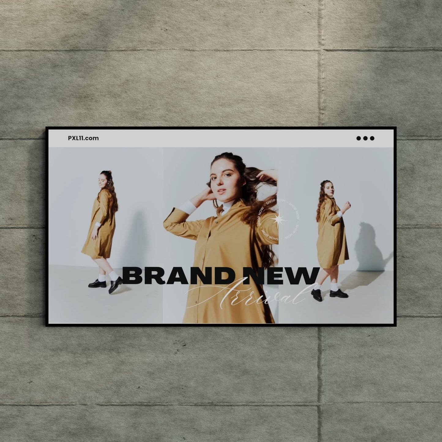 55-inch digital signage scherm, horizontaal gemonteerd tegen een muur, met 700 nits helderheid en compleet geleverd met software.