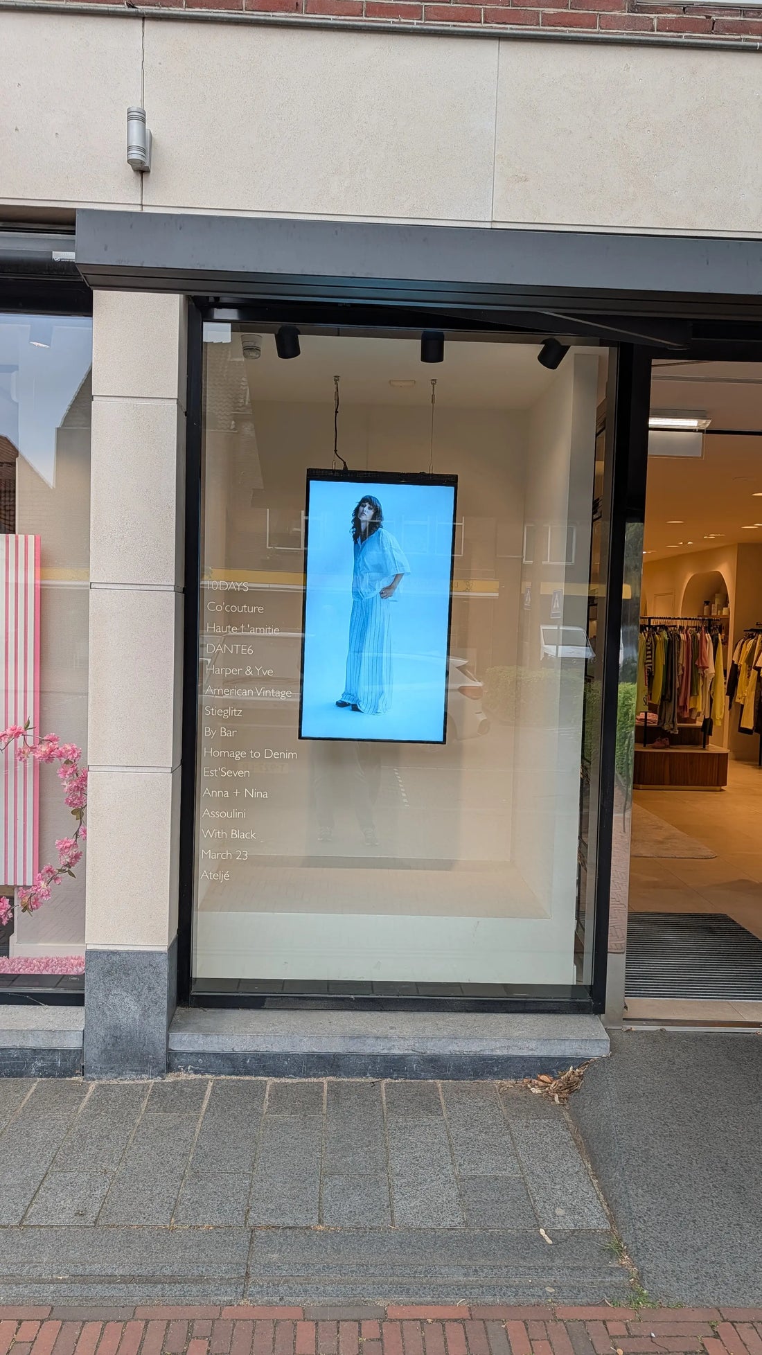 Etalageschermen voor Retail: Gids voor Meer Inloop | PXL11